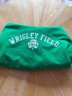 Gildan Green Wrigley Field Sweatshirt with White Print